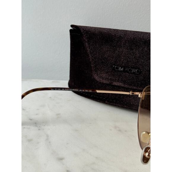 NEW Tom Ford FT1095 Ken Photochromic Aviator Sunglasses - Picture 6 of 8